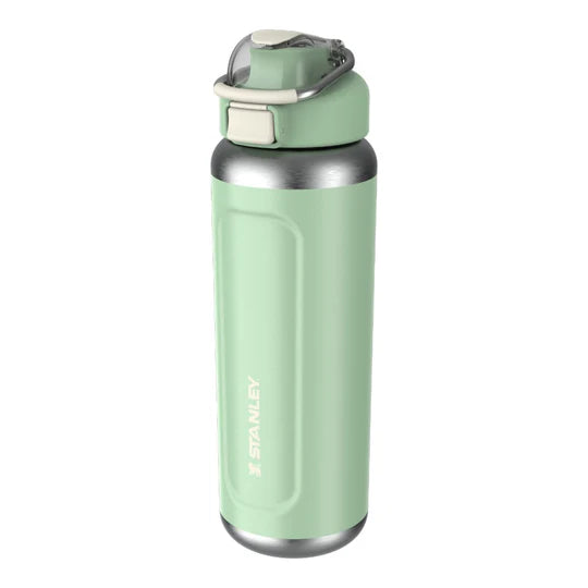 Stanley Classic Wellspring Bottle 0.7L, Drinkware, - Outdoor Kuwait