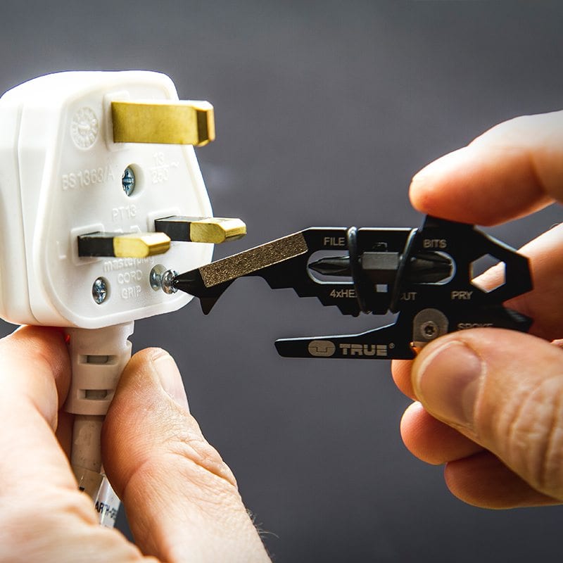 True Utility FishFace Multi-Tool, Multifunctional Tool, - Outdoor Kuwait