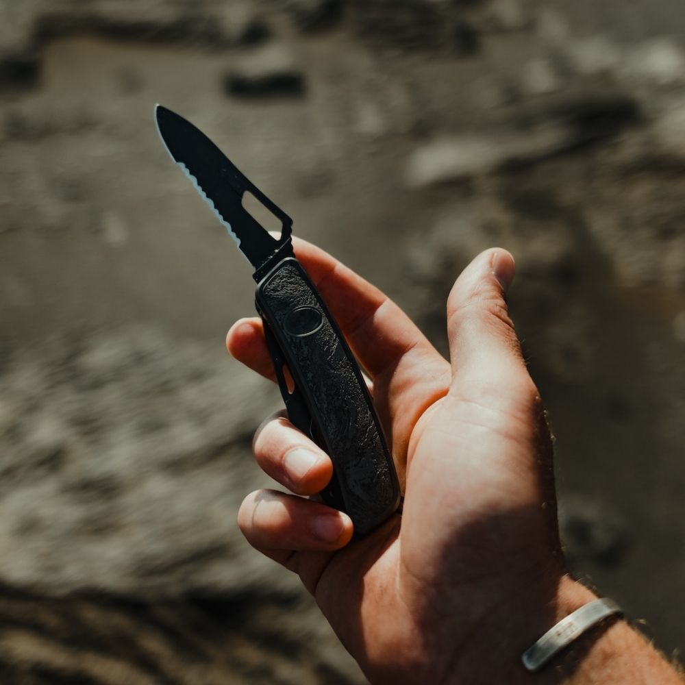 Swiza URBEX LAVA Pocket Knife