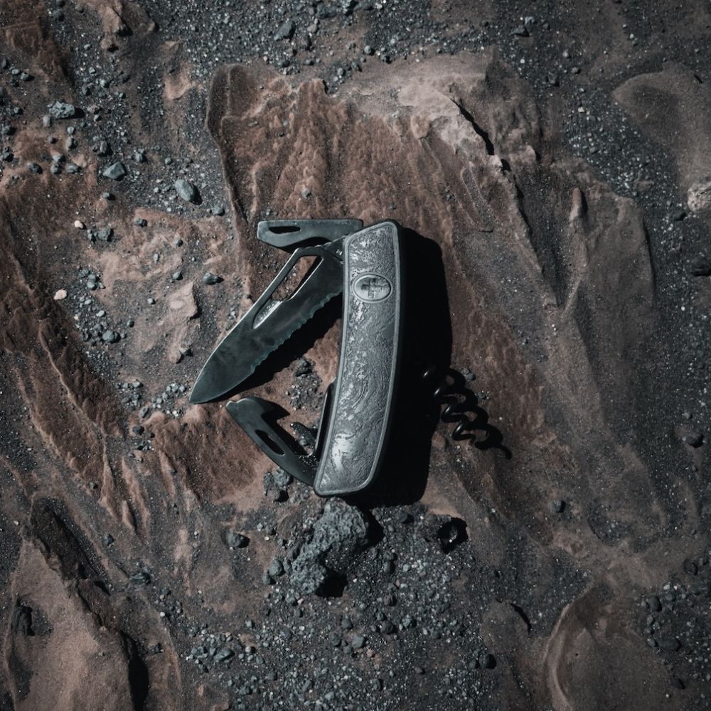 Swiza URBEX LAVA Pocket Knife