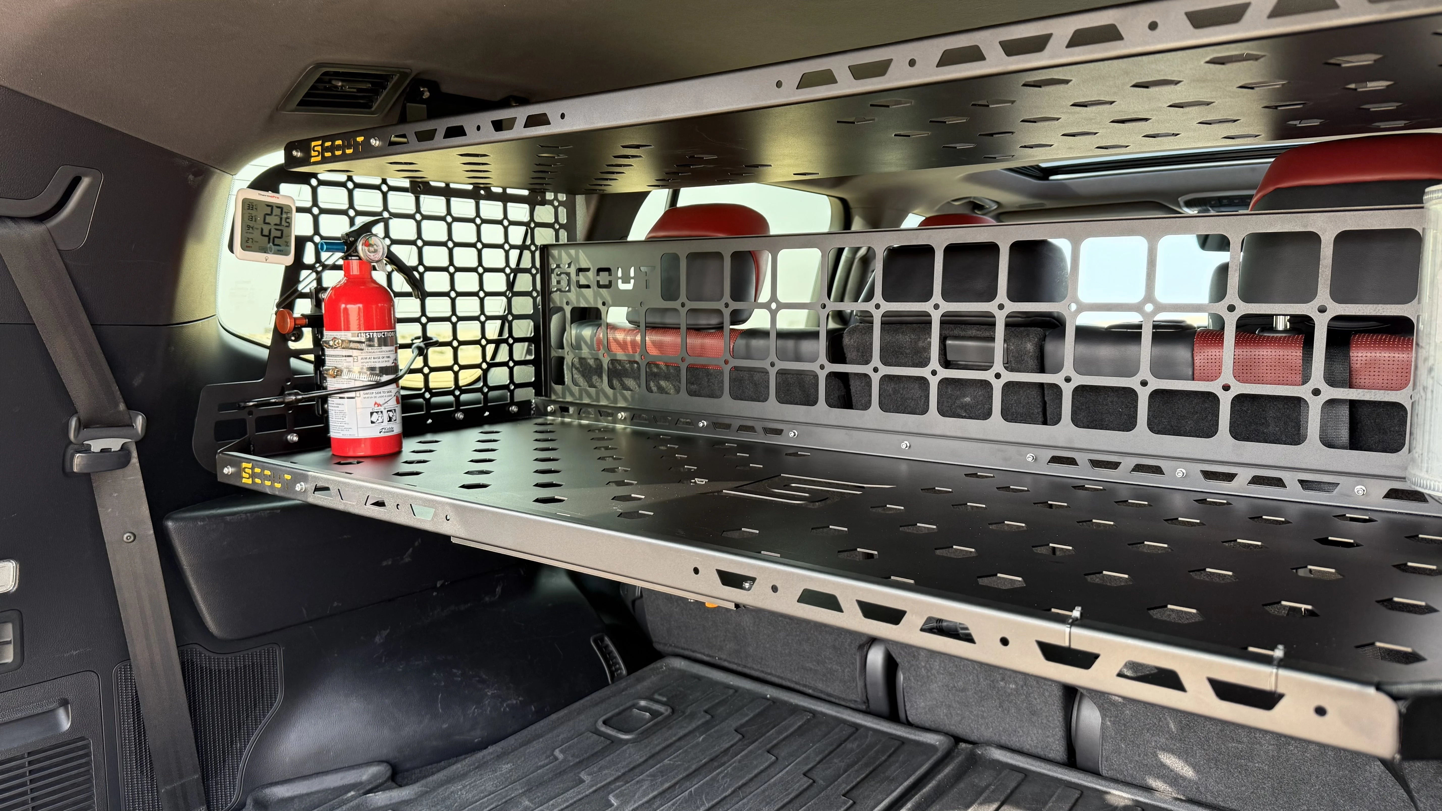 Scout Cargo Barrier - Toyota Land Cruiser LC300, Molle Panels, - Outdoor Kuwait