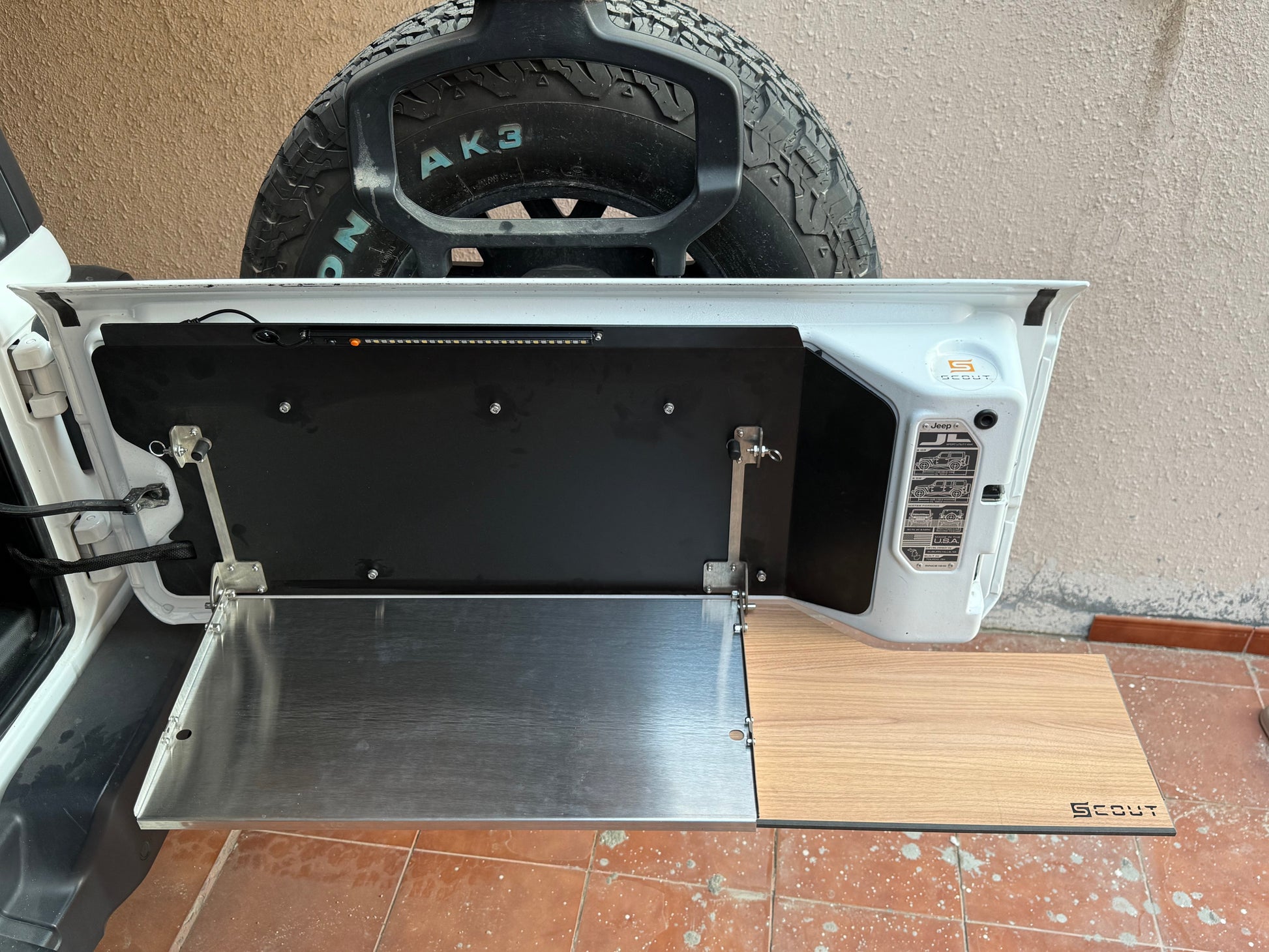 Scout Project Advanced Tailgate Table for Wrangler JL