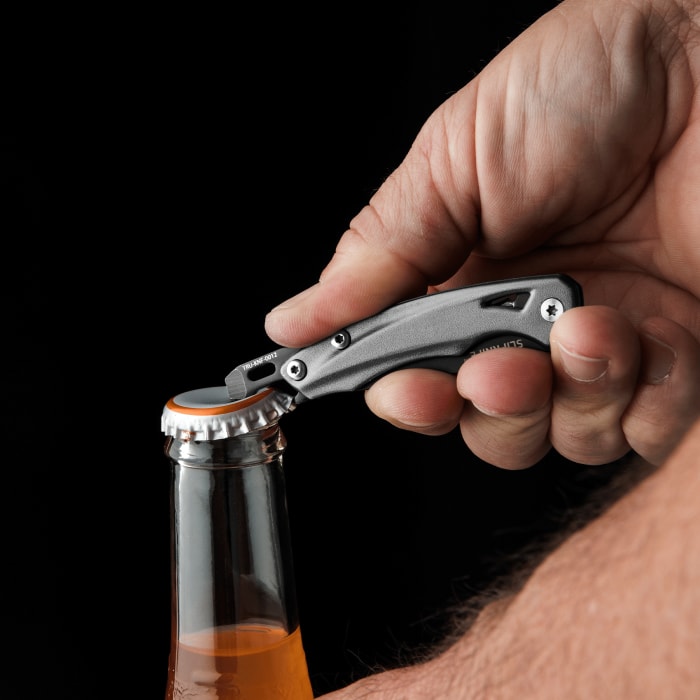 True Utility Folding Knife 135mm, Knives, - Outdoor Kuwait