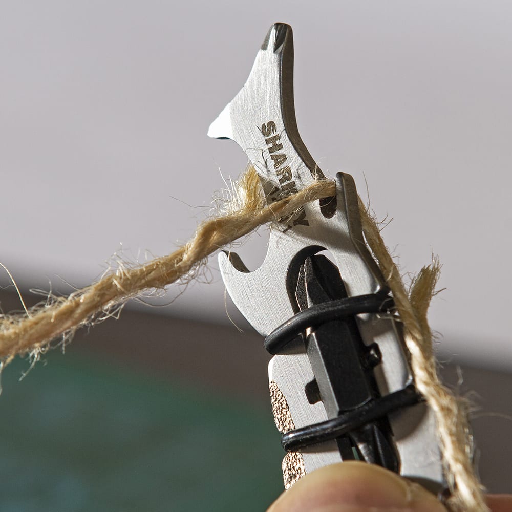 True Utility Sharkey Multi-Tool, Multifunctional Tool, - Outdoor Kuwait