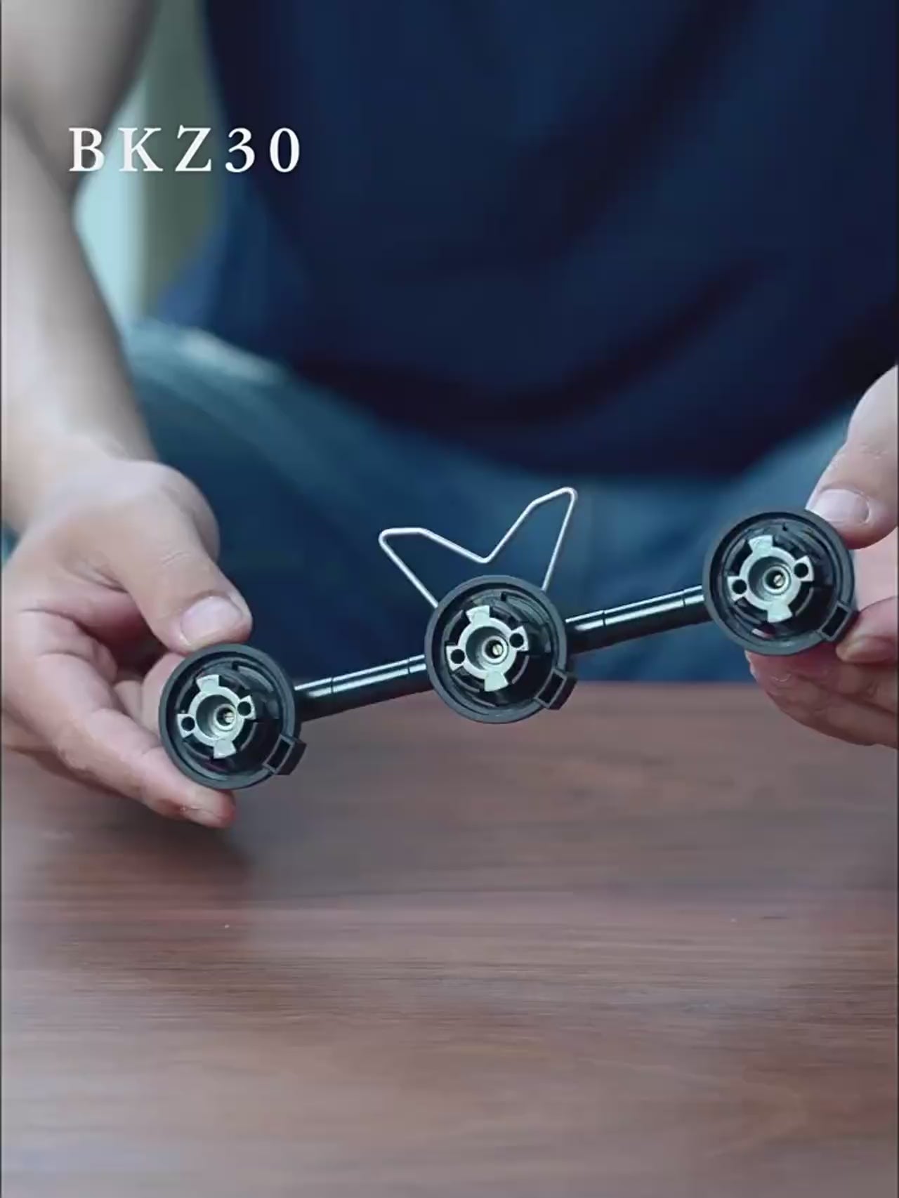 Load video: Campingmoon BKZ30 Aluminum Alloy Card-Type Long Gas Tank Adapter, , - Outdoor Kuwait