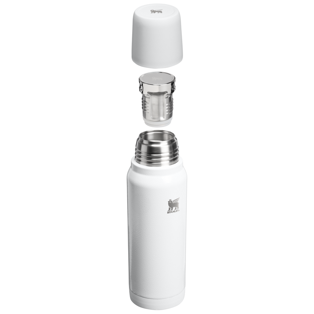 Stanley New Legend Bottle stopper and cup detail